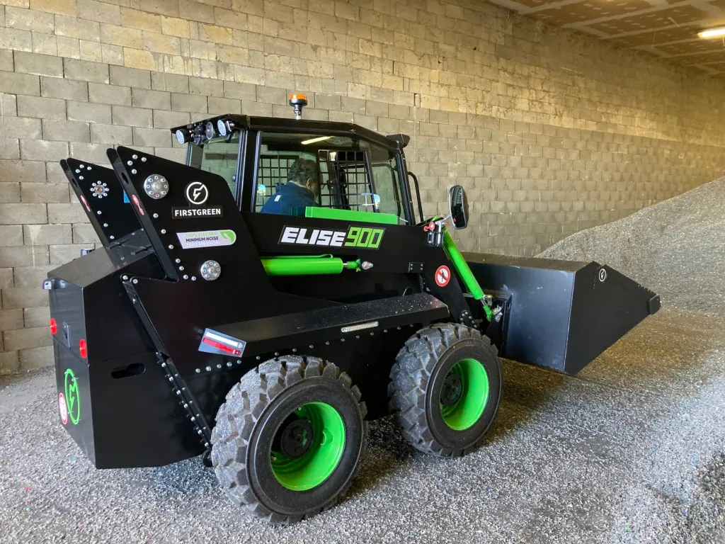 Pořízení plně elektrického nakladače Elise 900